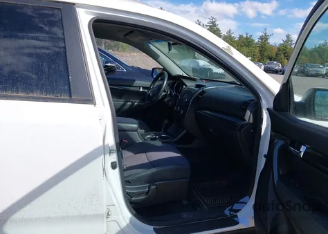 2013 Kia Sorento Lx V6 из США, поврежденный, VIN 5XYKTDA2XDG368810